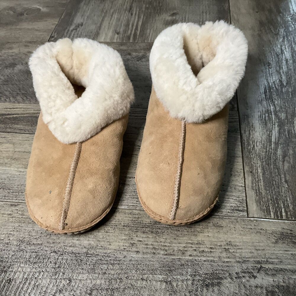 Vintage Women’s Fuzzy Slippers 9.5